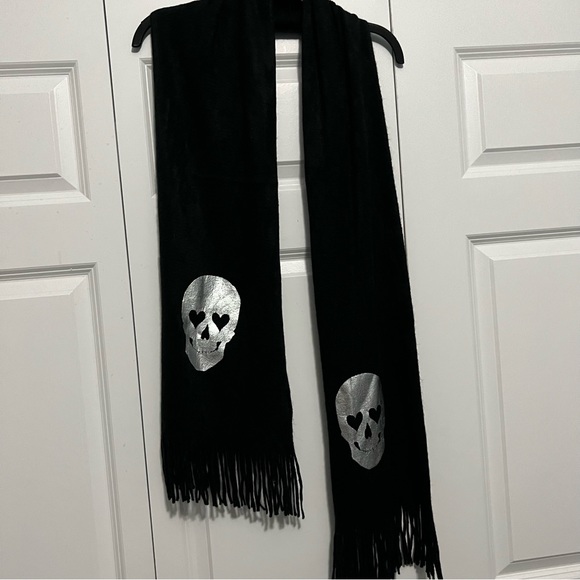 Hot Topic Accessories - Vintage Early 2000s Hot Topic Skull Scarf